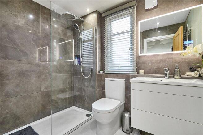 4 bed Semi-Detached for sale Image 10