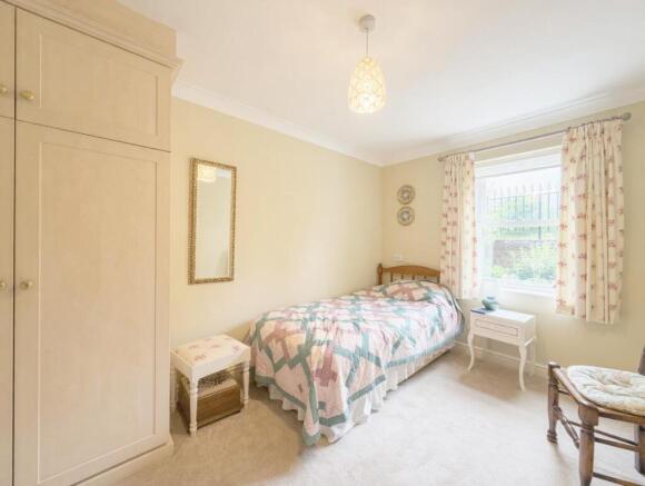 2 bed Retirement Property for sale Image 6