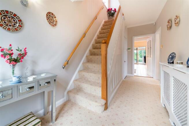 Hallway-2.jpg