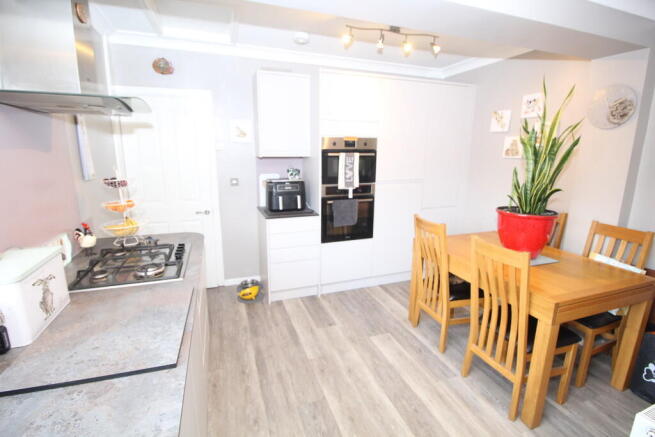 2 bed Semi-Detached Bungalow for sale Image 8