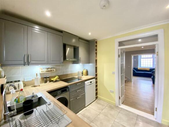 KITCHEN/DINER