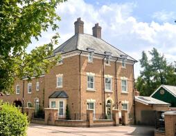 40, Charlotte Avenue, Hitchin SG5 4HF
