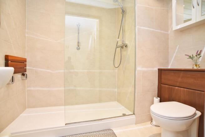 1 bed Flat for sale Image 6