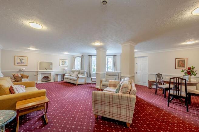 2 bed Flat for sale Image 12