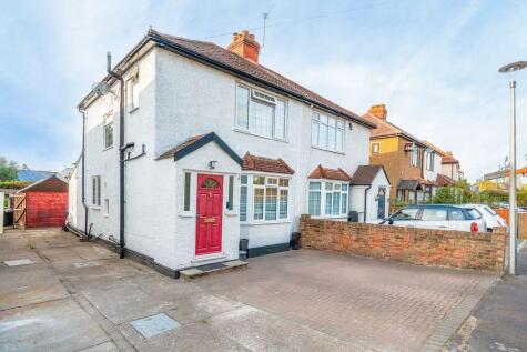 Leacroft Road, Iver, SL0