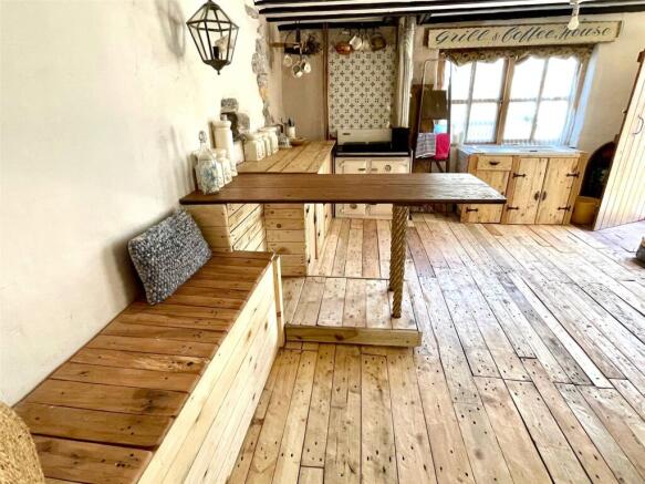 2 bed Barn Conversion for sale Image 9