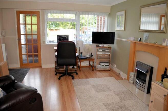 Photo 11