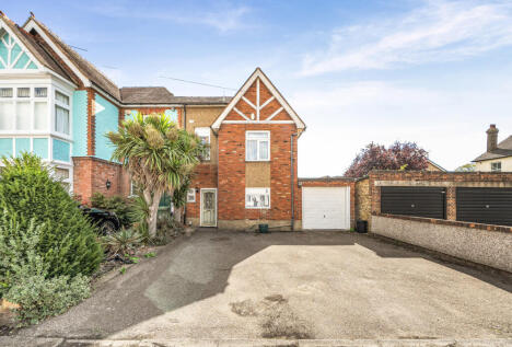 Kingston Road, Romford, RM1