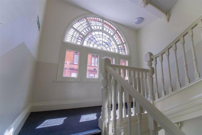 COMMUNAL ENTRANCE