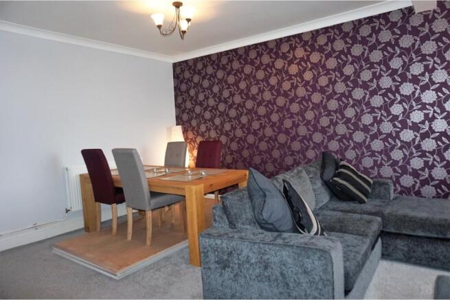 Lounge/Dining Room