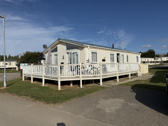 2-bed caravan on Manor Park Holiday Park, Manor Road, Hunstanton, Norfolk, £38,950