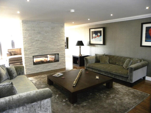 Formal Lounge