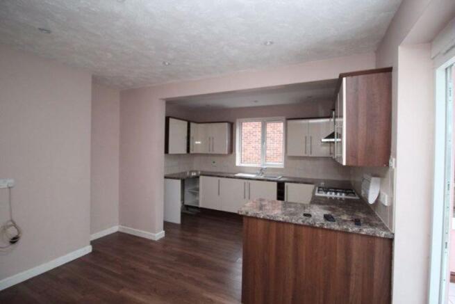 Kitchen/dining...