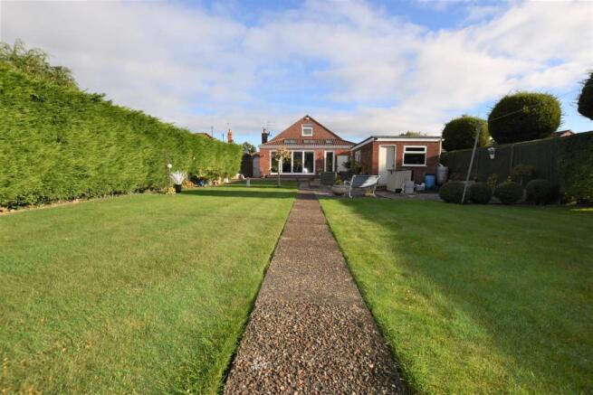 Rear Garden..jpg