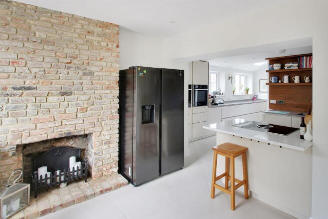 Kitchen-Breakfast.jpg