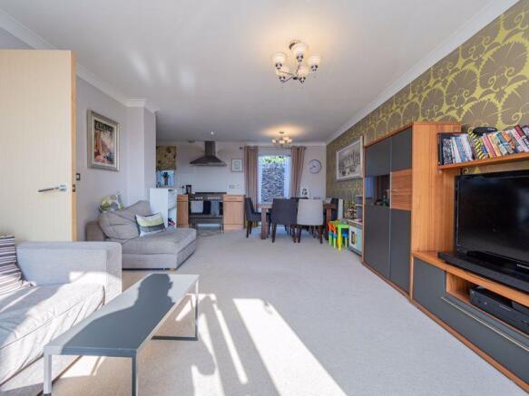 Open Plan Sitt...