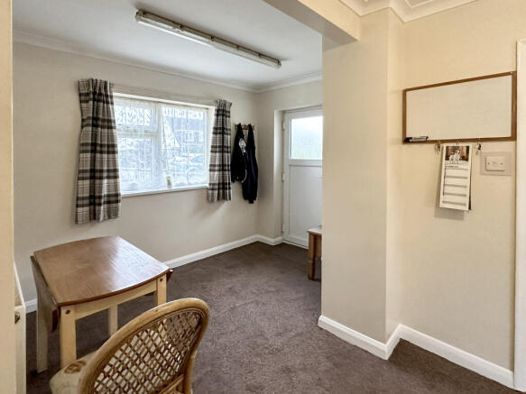 Entrance/Dining Area