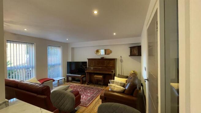 Open Plan Kitchen Living Area