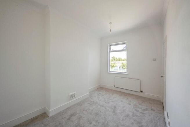 2 bed Terraced for sale Image 8