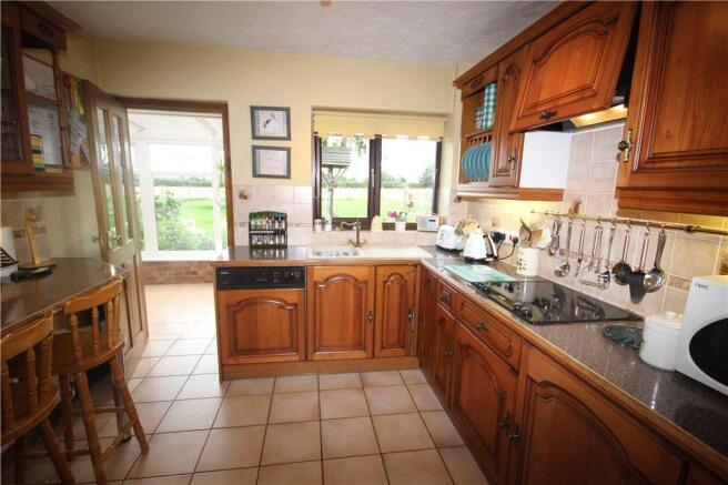 05 Kitchen