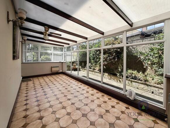 4 bed Bungalow for sale Image 7