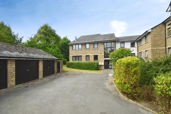 2 bed Apartment for sale Image 12