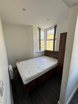 1 bed Apartment to rent Image 7