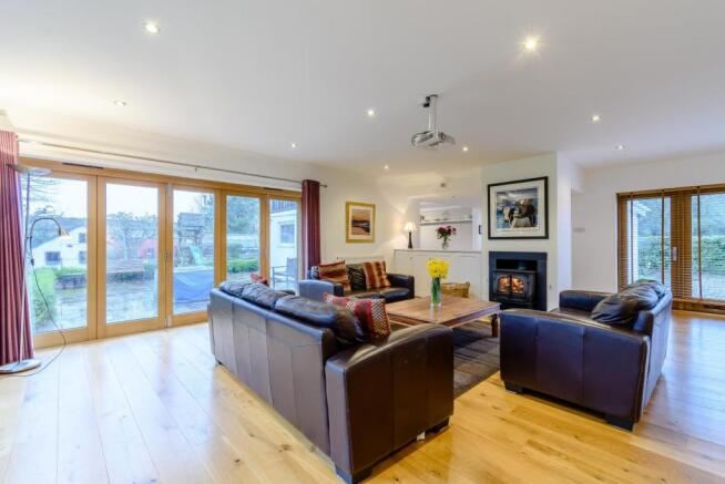 8415347-interior39-800.jpg