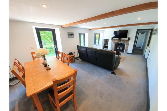 Living / Dining Room