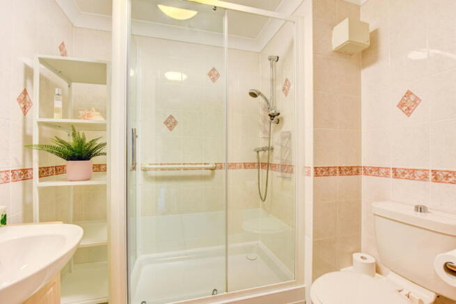 1 bed Apartment for sale Image 5