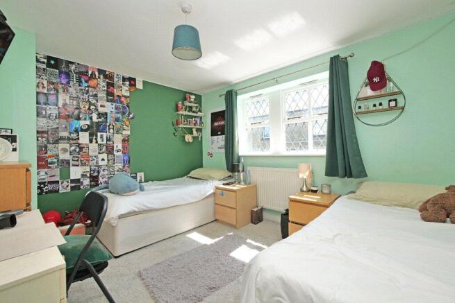 3 bed Terraced for sale Image 10
