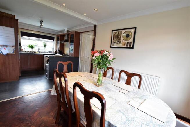 Kitchen diner