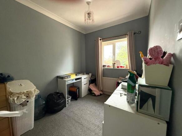 3 bed Semi-Detached for sale Image 11