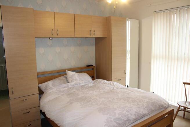 Bed 1.JPG