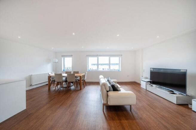 Davidson Frost-Wellings, DFW, Royal Court, Living 