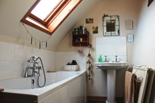 Photo 10