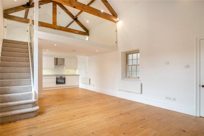 2 bed Flat for sale Image 6