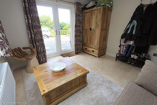 Sitting Room / Bedroom 4