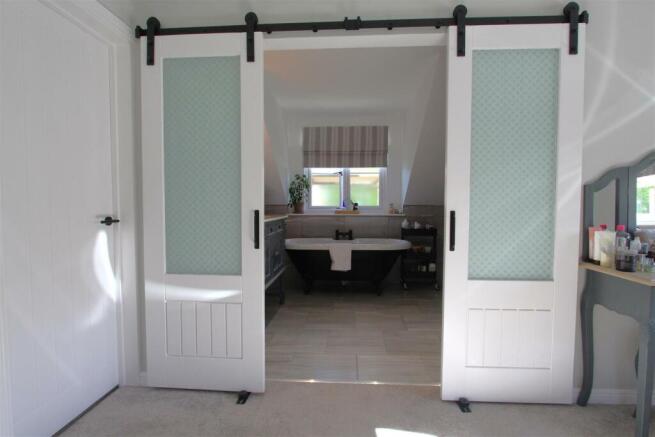 En Suite entrance.JPG