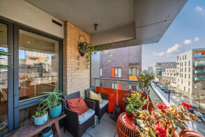 Flat 9, 22 Des Barres Court, Peartree Way, London SE10 0GY