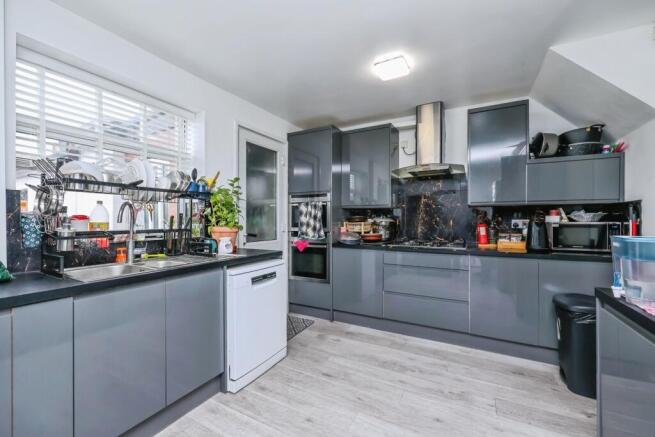 Fitted Kitchen
