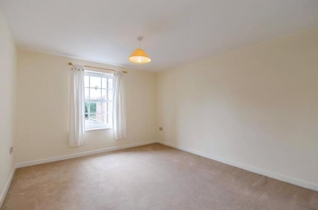 2 bed Flat to rent Image 5