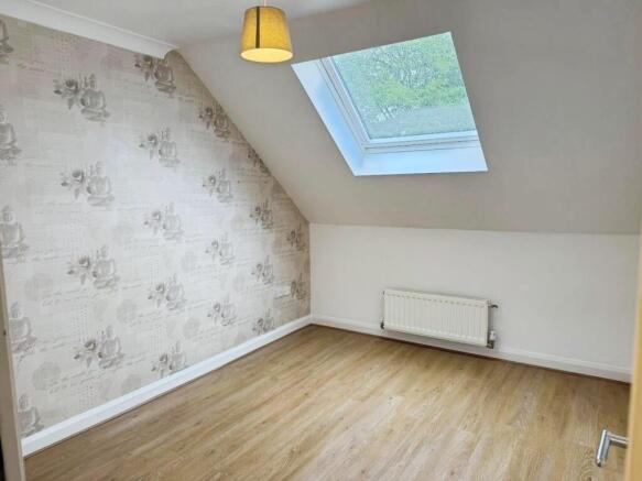 2 bed Flat to rent Image 4