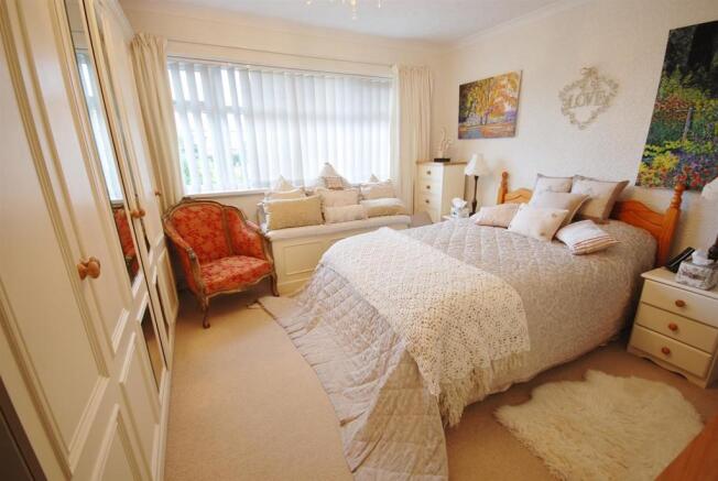 a bed 2.jpg