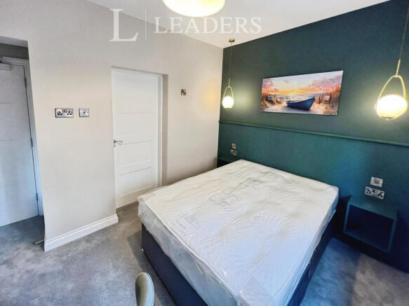 3 d3435895-Image 20-