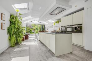37, Kingsway, Mortlake, London SW14 7HL