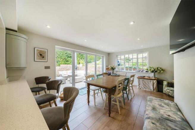 Kit/Dining Room