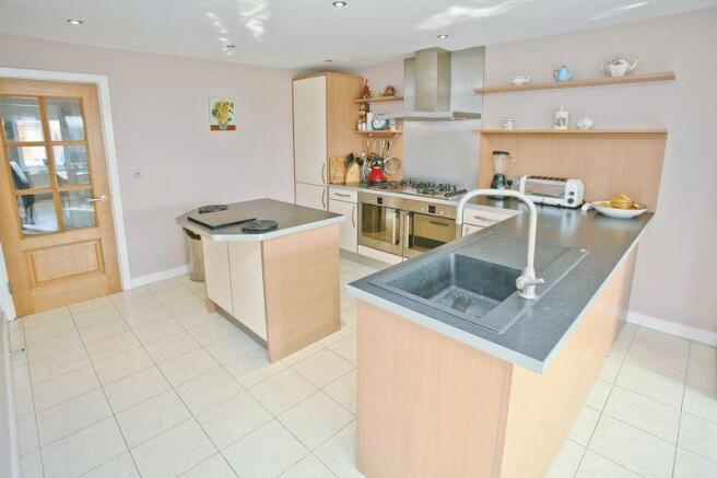Kitchen/Breakf...