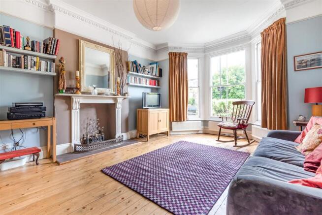 Heathfield Gardens, W4 - FOR SALE