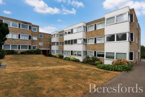 Carlton Close, Upminster, RM14